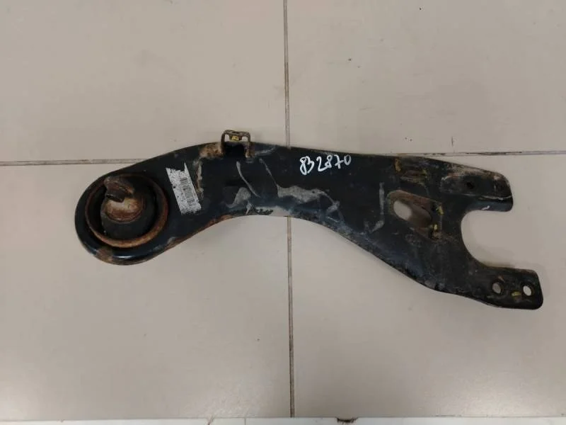 Рычаг задний продольный левый Hyundai i30 (GD) 2012>