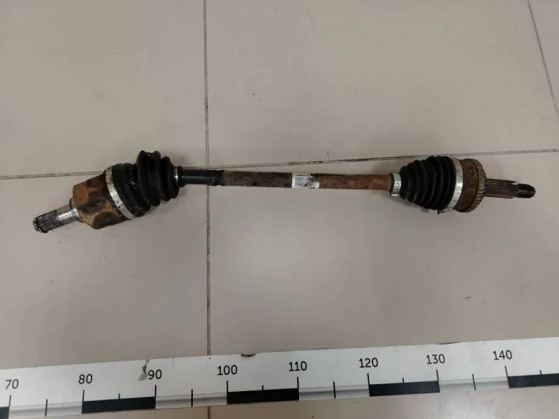 Полуось передняя левая Hyundai i30 (GD) 2012>