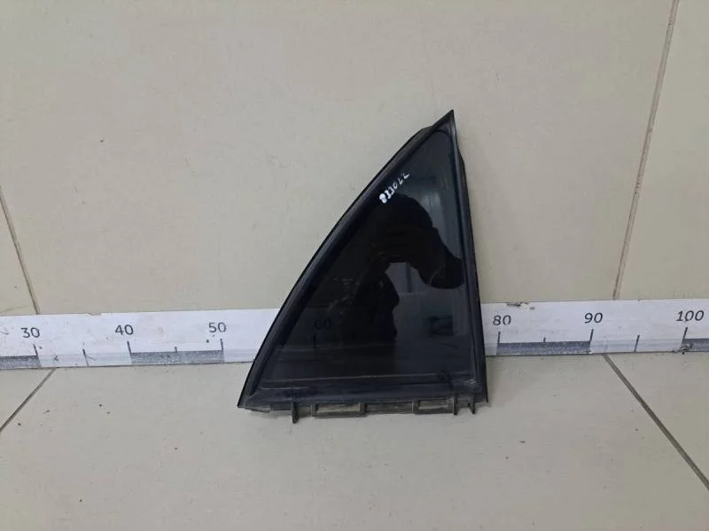 Стекло двери задней правой (форточка) Toyota Corolla E150 2006-2013