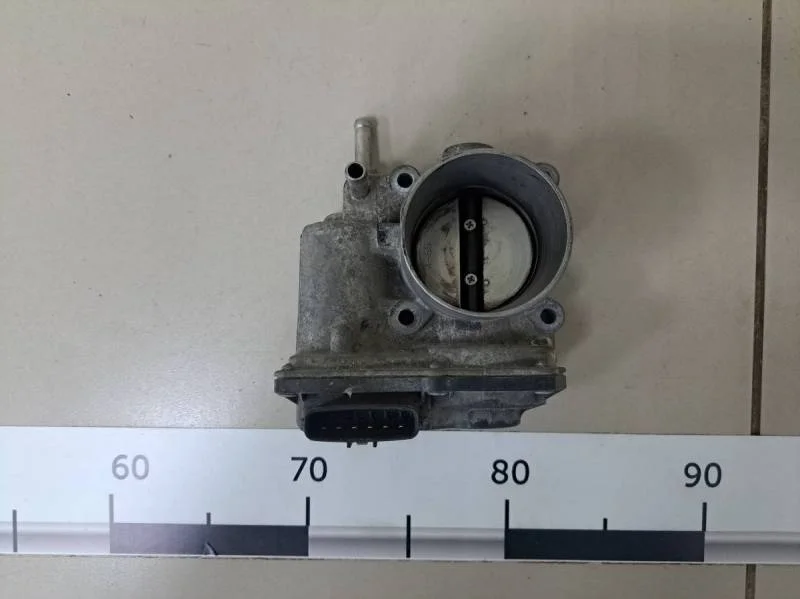 Заслонка дроссельная электрическая Toyota Corolla E150 2006-2013