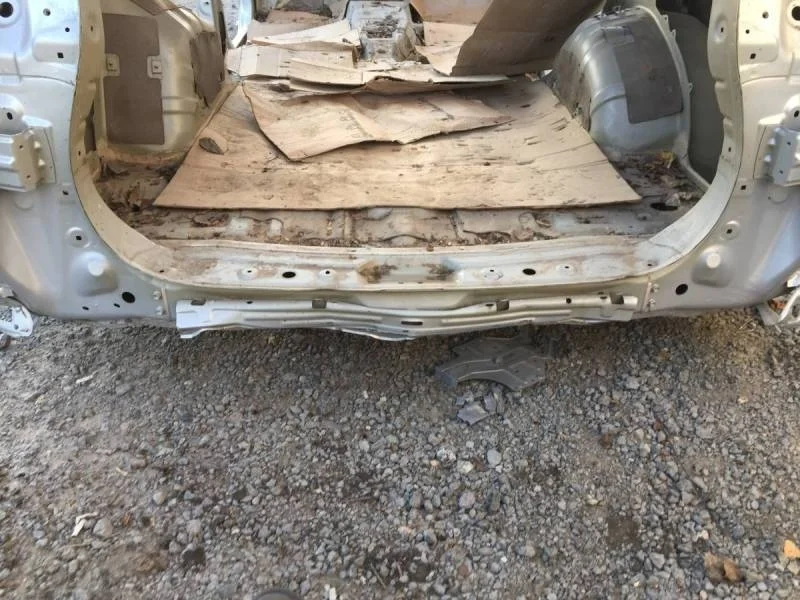 Панель задняя Mitsubishi Pajero/Montero Sport (KS) 2015>