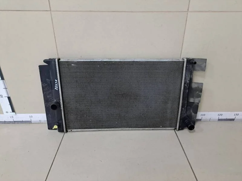 Радиатор охлаждения двигателя Toyota Corolla E150 2006-2013
