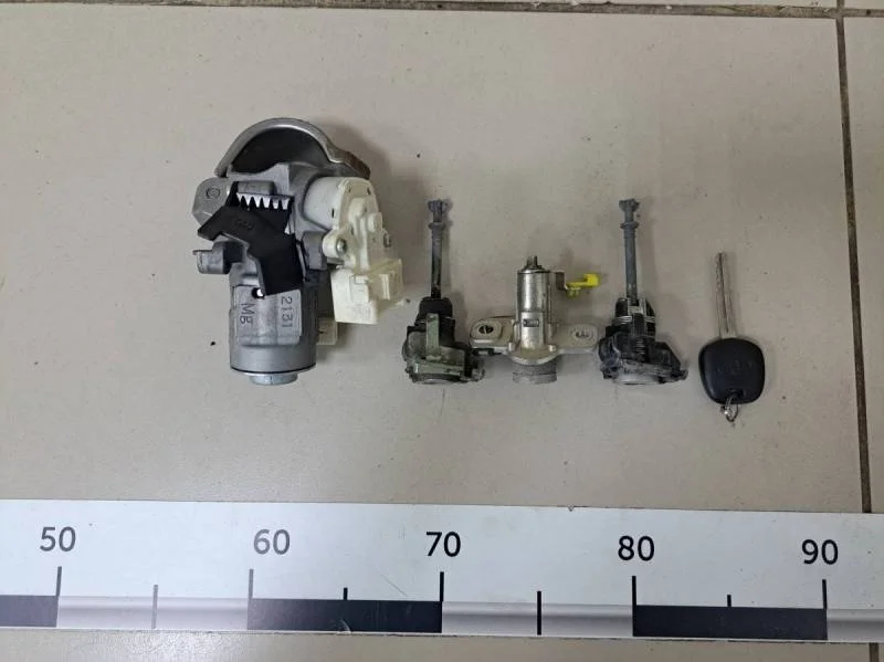 Замок зажигания (комплект) Toyota Corolla E150 2006-2013