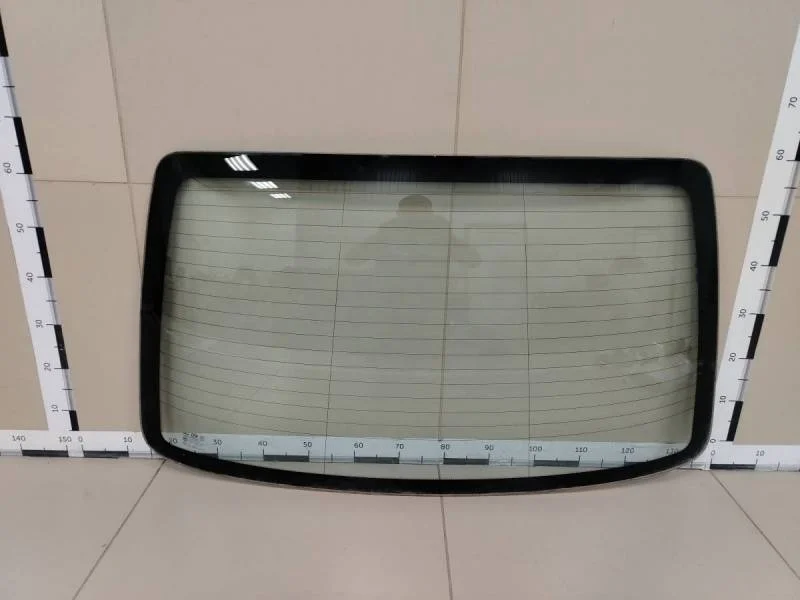 Стекло заднее Chevrolet Aveo T250 2005-2011
