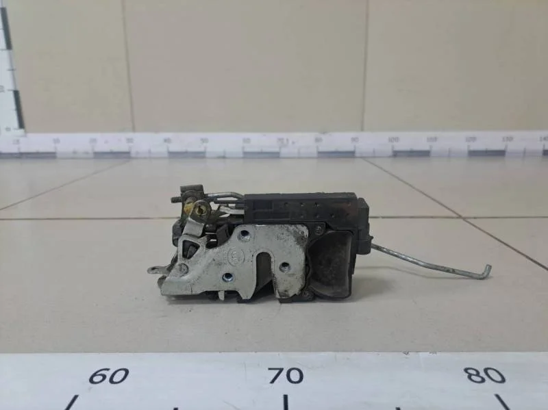 Замок двери передней левой Chevrolet Aveo T250 2005-2011