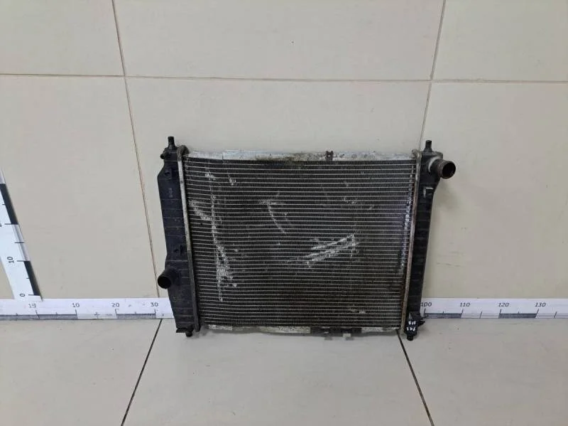 Радиатор охлаждения двигателя Chevrolet Aveo T250 2005-2011