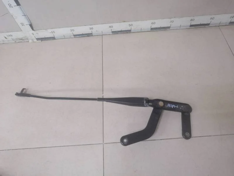 Поводок стеклоочистителя передний правый Ford C-MAX 2003-2010