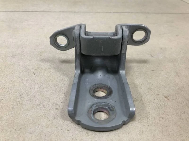 Петля двери Nissan Almera 3 (G11, G15) 2012>