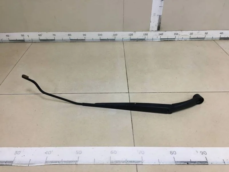 Поводок стеклоочистителя передний правый Hyundai Solaris 2010-2017