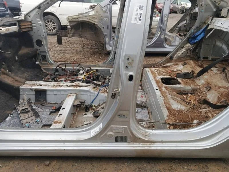 Порог со стойкой левый Hyundai Solaris 2010-2017