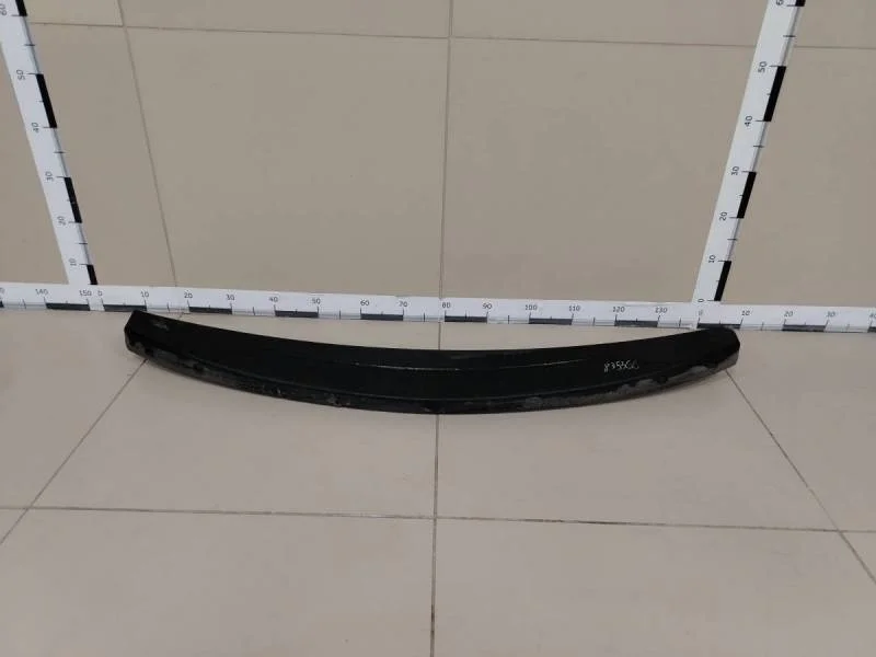 Наполнитель переднего бампера Nissan Tiida (C11) 2007-2014