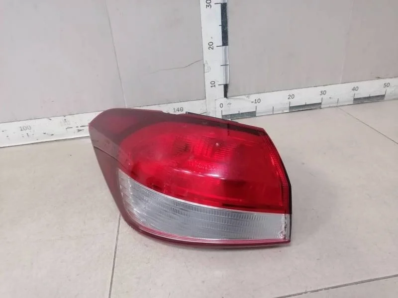 Фонарь задний наружный левый Kia Cerato (YD) 2013-2020