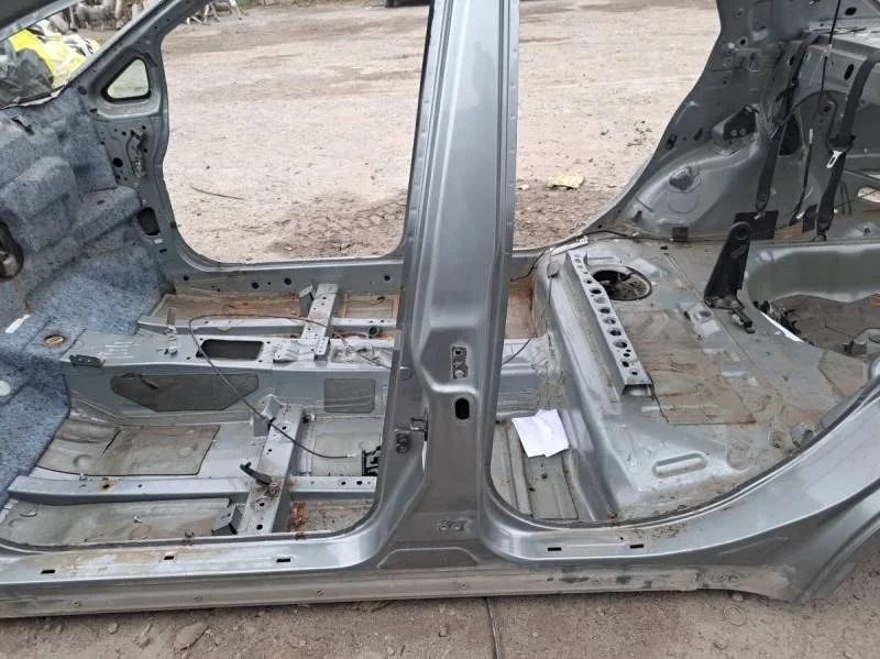 Порог со стойкой левый Nissan Tiida (C11) 2007-2014