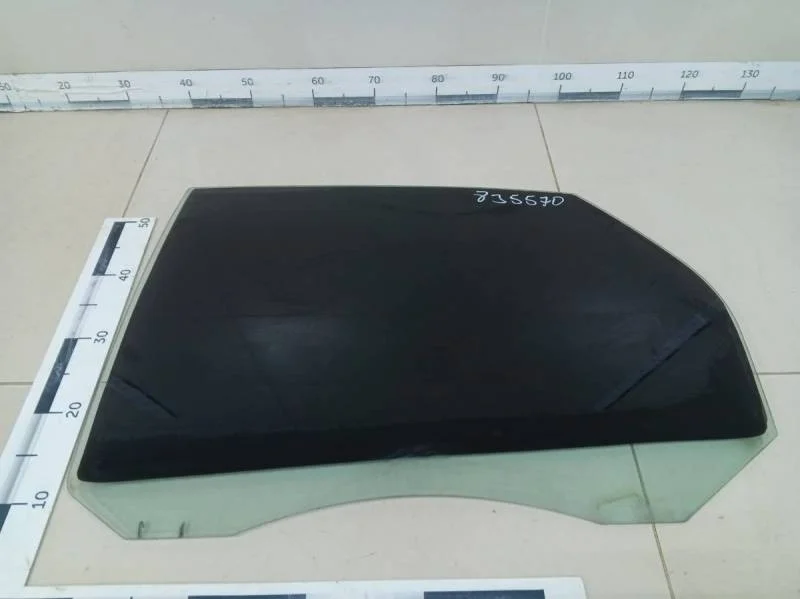 Стекло двери задней левой Ford Focus 2 (DB) 2008-2011