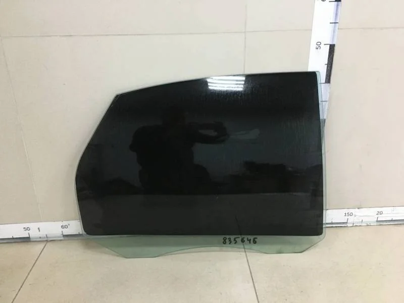 Стекло двери задней правой Ford Focus 2 (DB) 2008-2011