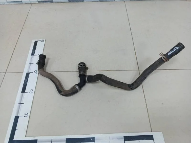 Патрубок радиатора охлаждения Ford Focus 2 (DB) 2008-2011