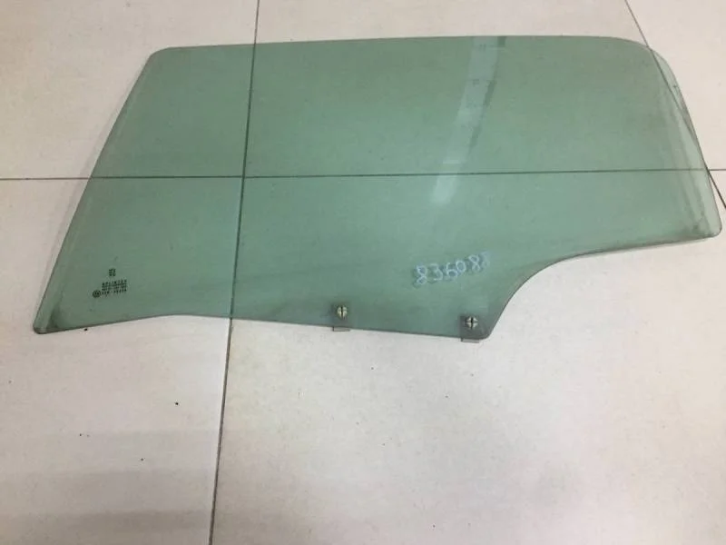 Стекло двери задней левой Peugeot 307 2001-2008