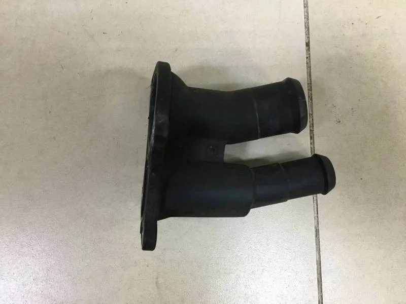 Крышка термостата Ford Focus 2 (DB) 2008-2011