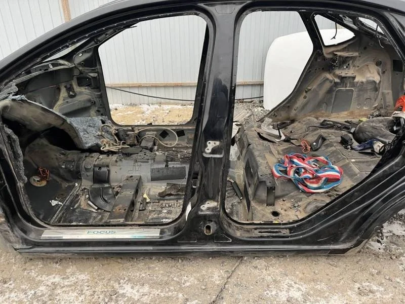 Порог со стойкой левый Ford Focus 2 (DB) 2008-2011