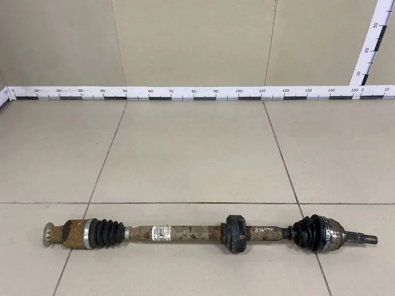 Полуось передняя правая Renault Sandero 2014>