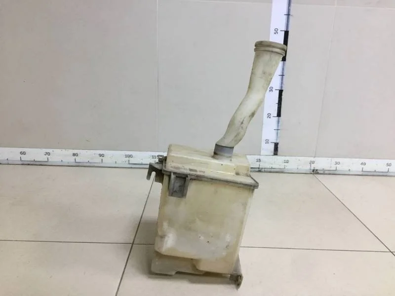 Бачок омывателя лобового стекла Nissan Maxima (A32) 1995-2000