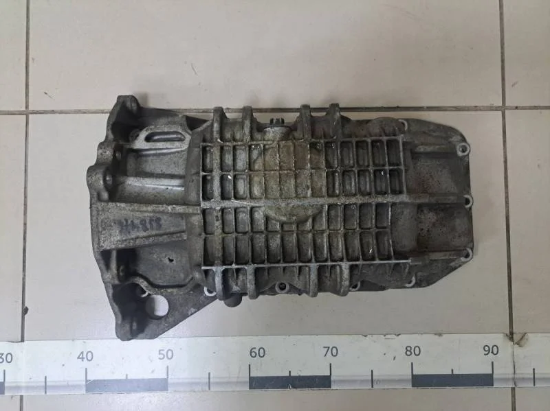 Поддон масляный двигателя Ford Focus 3 2011>