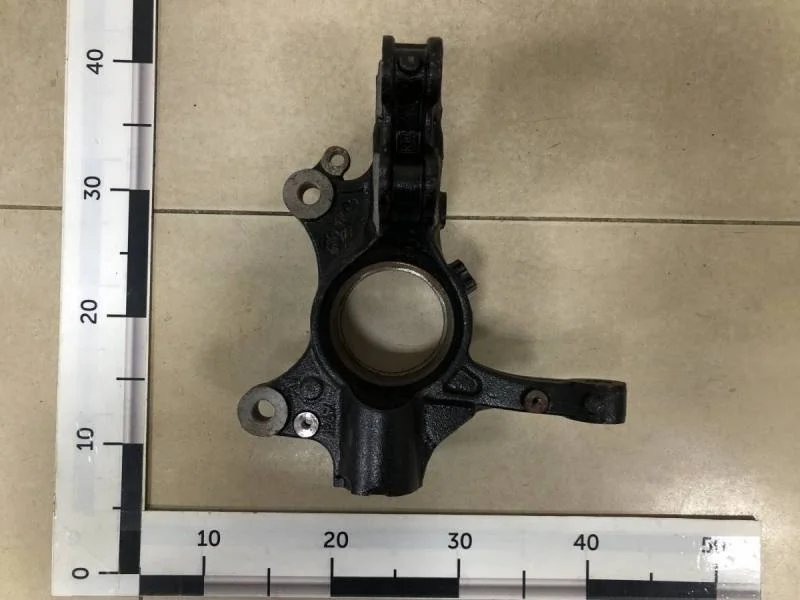 Кулак поворотный передний правый Peugeot Traveller 2016>