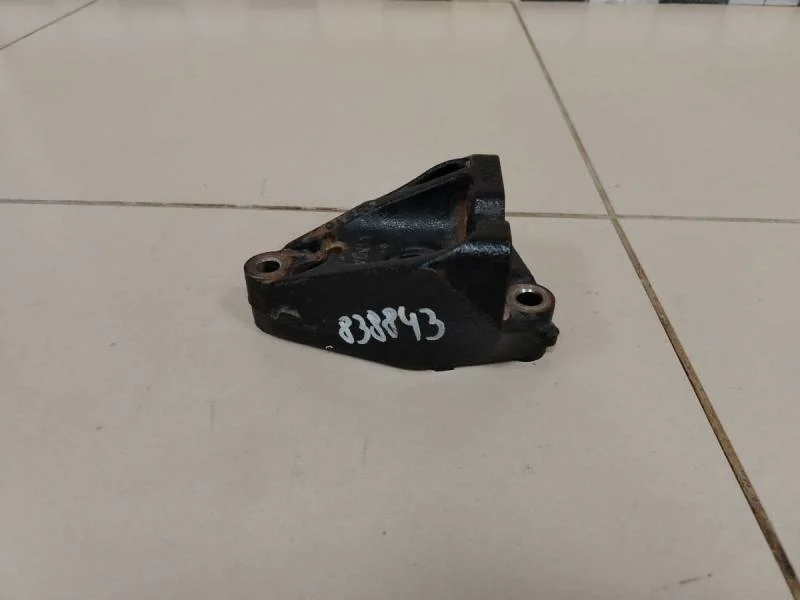 Кронштейн двигателя правый Toyota Rav 4 (A30) 2006-2013