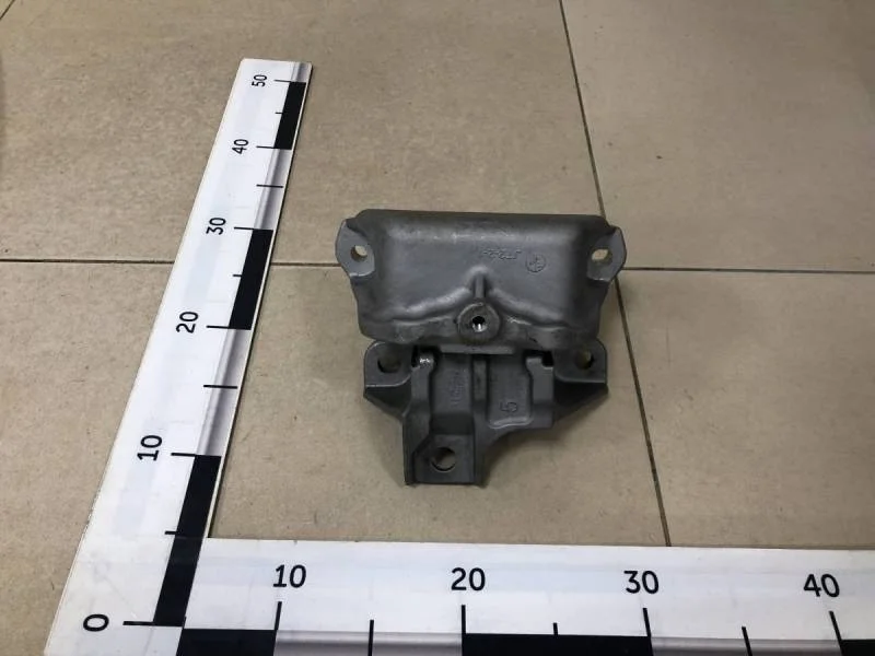 Опора КПП левая Mitsubishi Outlander (GF) 2012>