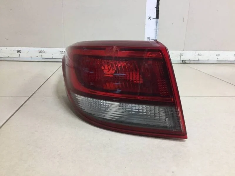 Фонарь задний наружный левый Kia Rio 4 (FB) 2017>