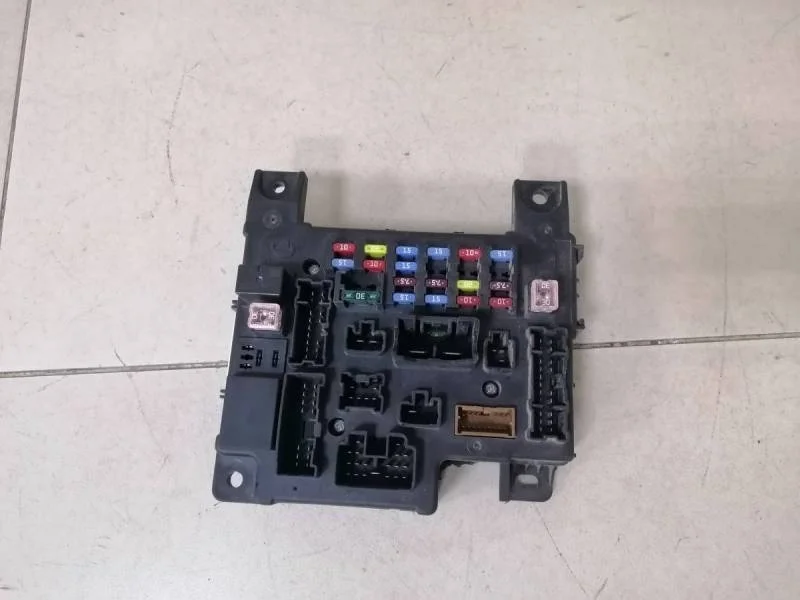 Блок предохранителей Mitsubishi Lancer X (CX, CY)  2007>