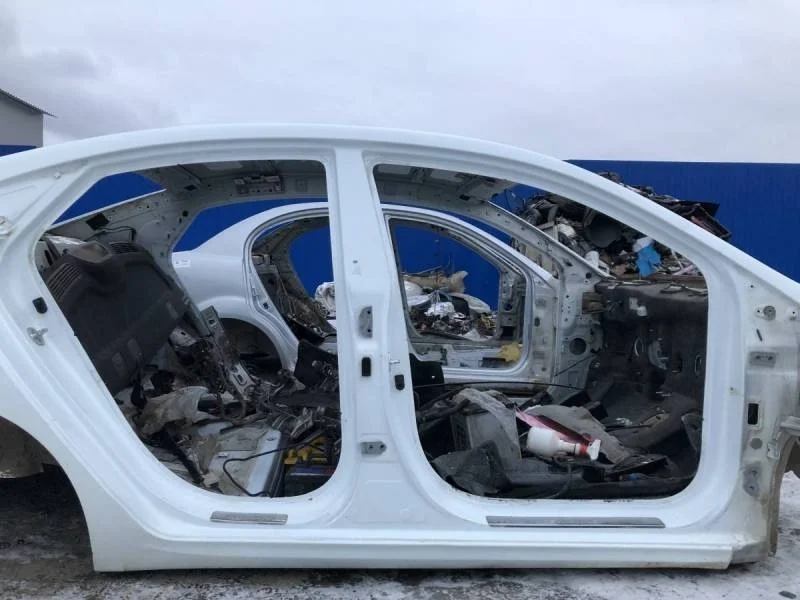 Порог со стойкой правый Hyundai Solaris 2017>