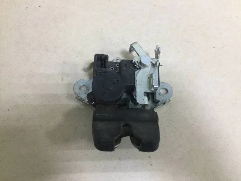 Замок багажника Hyundai Solaris 2017>