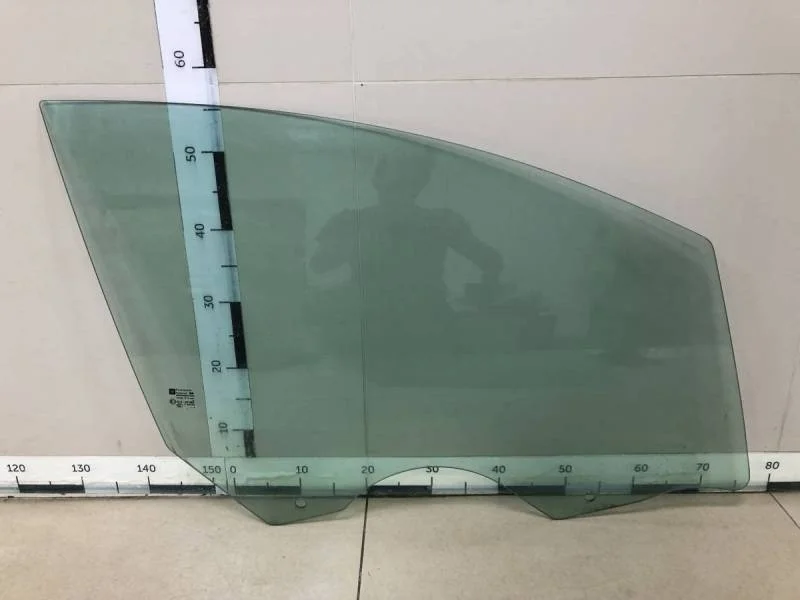 Стекло двери передней правой Opel Astra J 2010-2017