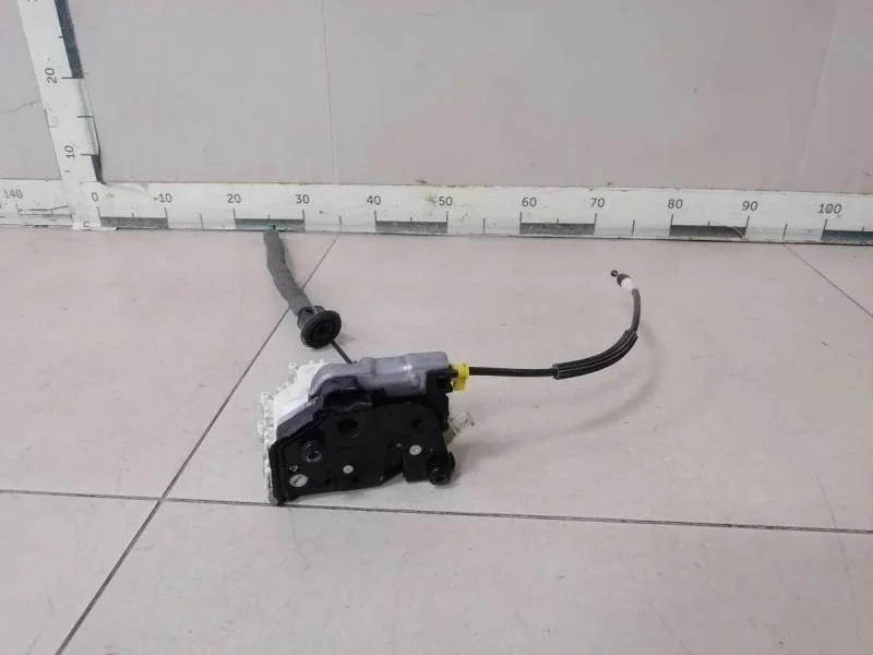 Замок двери задней правой Audi Audi Q3 (8U) 2012>