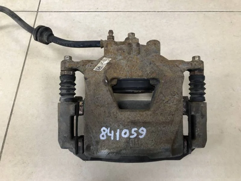 Суппорт передний правый Opel Astra J 2010-2017