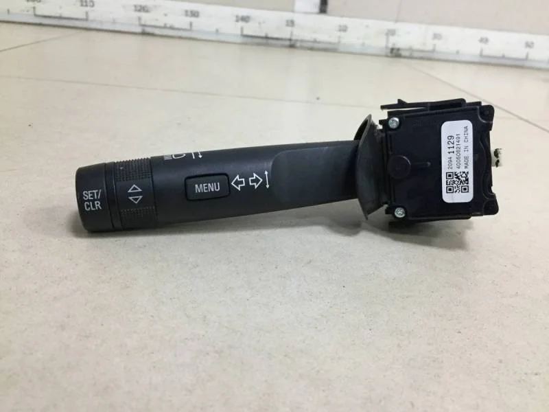 Переключатель поворотов подрулевой Opel Astra J 2010-2017