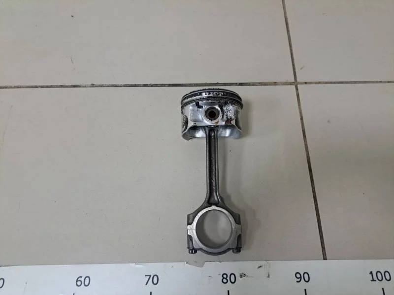 Поршень с шатуном Nissan Primera (P12) 2002-2007
