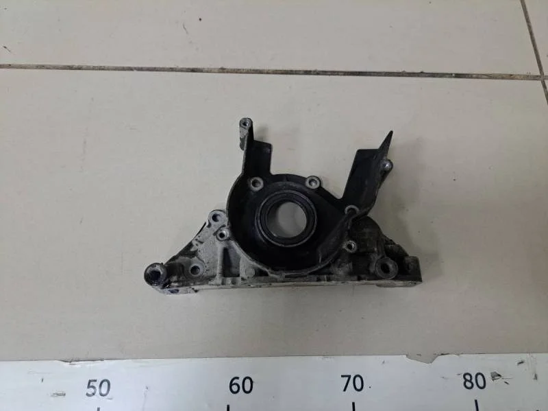 Крышка двигателя передняя Skoda Octavia (A5 1Z-) 2004-2013