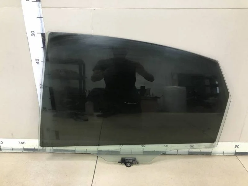 Стекло двери задней левой Hyundai Elantra (HD) 2006-2010