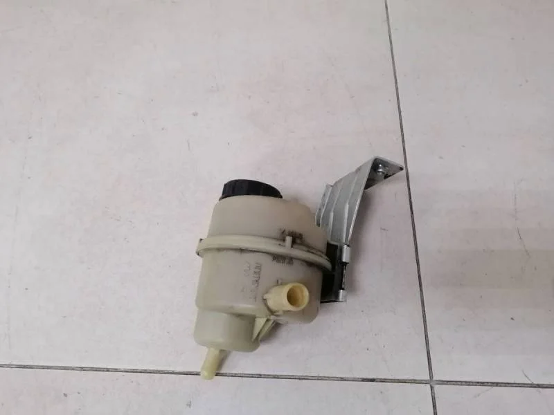 Бачок гидроусилителя Nissan Terrano (D10) 2014>