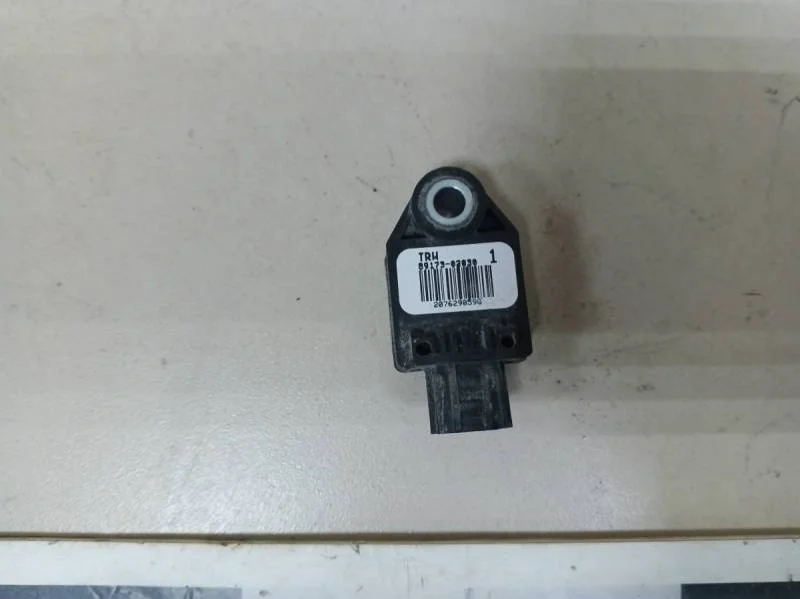 Датчик AIR BAG Toyota Corolla E120 2001-2007