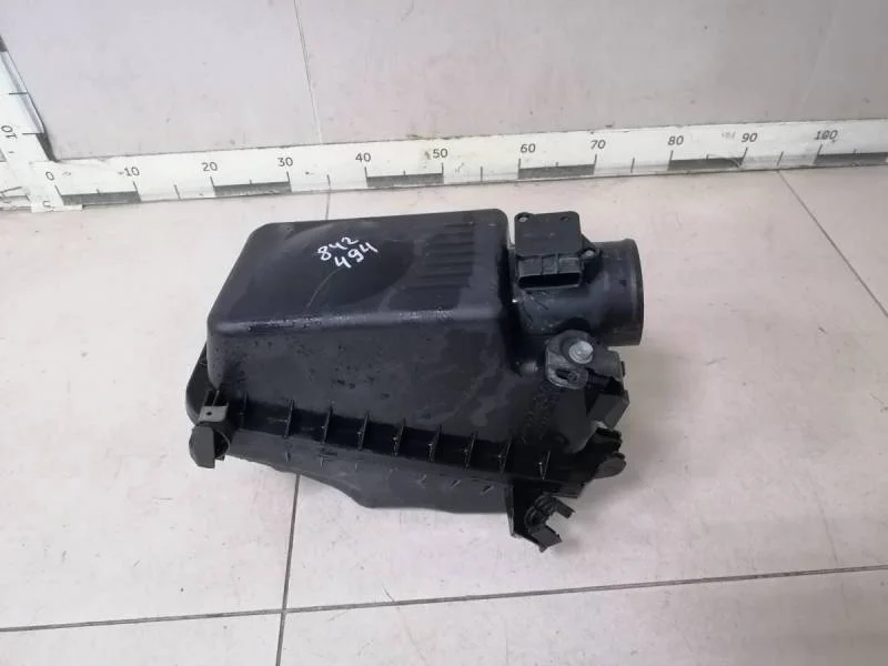 Корпус воздушного фильтра Toyota Corolla E120 2001-2007