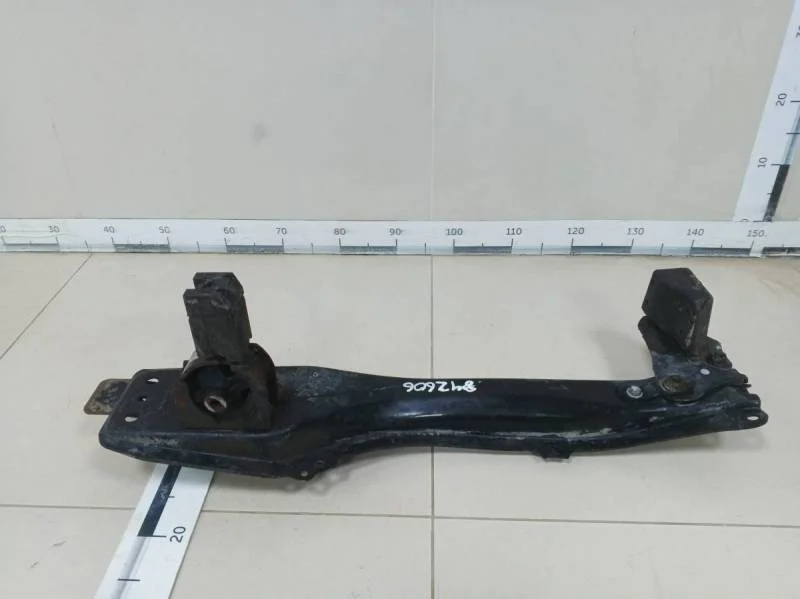 Балка передняя продольная Toyota Corolla E120 2001-2007