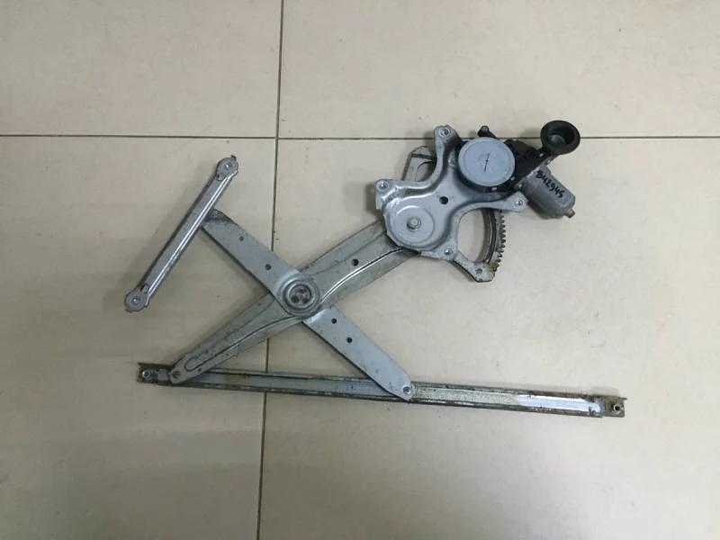 Стеклоподъемник электр. передний правый Toyota Camry (V40) 2006-2011