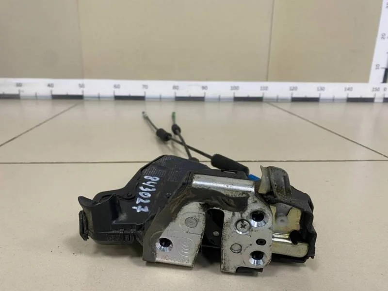 Замок двери передней правой Toyota Camry (V40) 2006-2011