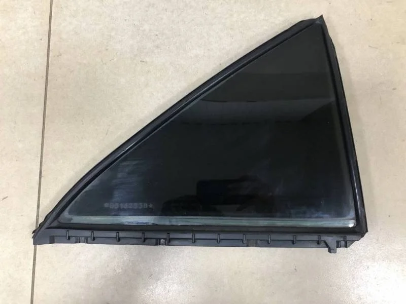 Стекло двери задней правой (форточка) Toyota Camry (V40) 2006-2011