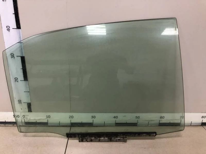 Стекло двери задней правой Toyota Camry (V40) 2006-2011