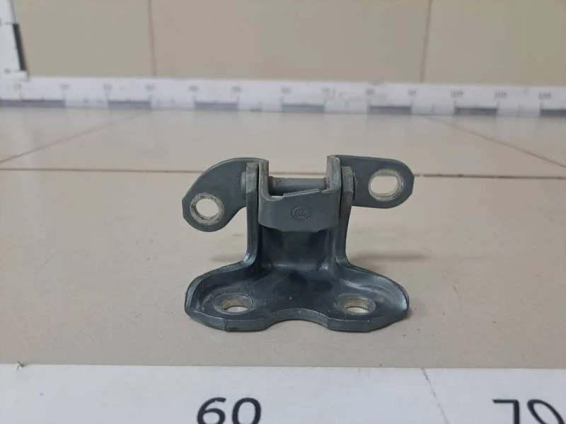 Петля двери задней левой верхняя Toyota Camry (V40) 2006-2011