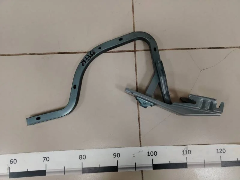 Петля крышки багажника Toyota Camry (V40) 2006-2011